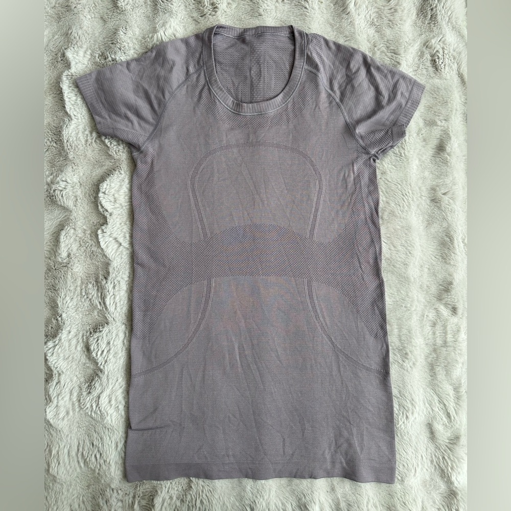 Lululemon run swiftly short sleeve size 8